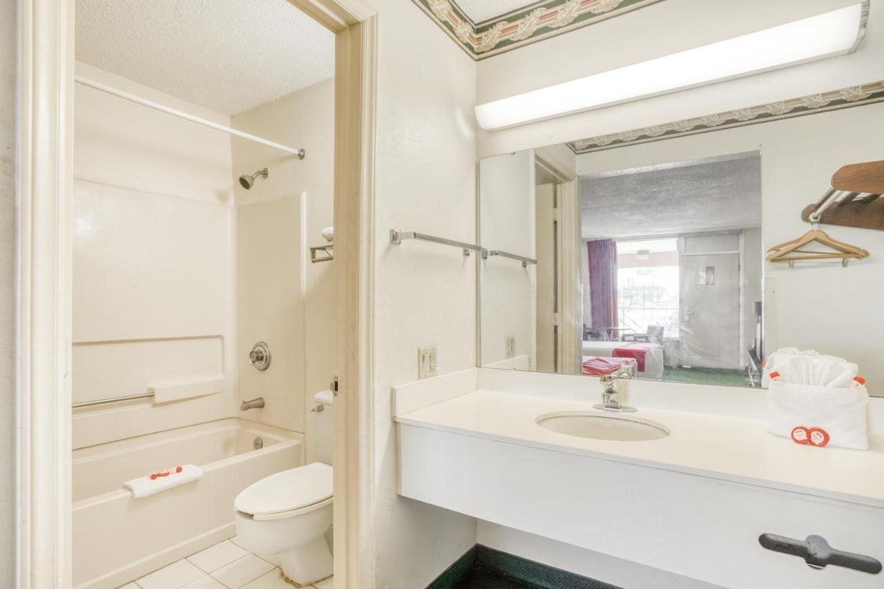 Hotel Walterboro Southwest Dış mekan fotoğraf